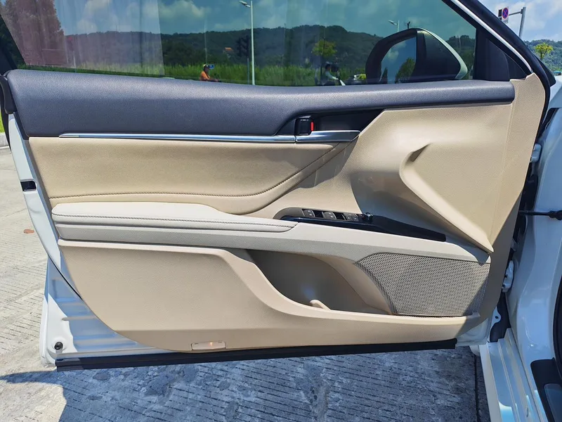 Toyota Camry 2019 2.0G Luxury Edition Country VI interior photo 10 Toyota Camry 2019 2.0G Luxury Edition Country VI interior photo 10