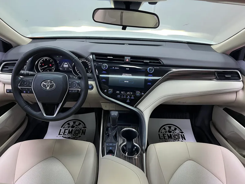 Toyota Camry 2019 2.5G Edición de lujo País VI interior foto 17 Toyota Camry 2019 2.5G Edición de lujo País VI interior foto 17