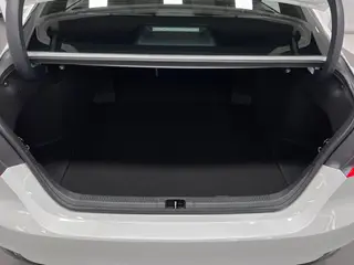 Toyota Camry 2019 2.5G Edición de lujo País VI interior foto 20 Toyota Camry 2019 2.5G Edición de lujo País VI interior foto 20