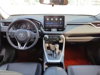 Toyota Wildlander 2022 Dual Power 2.5L Two-wheel drive luxury PLUS version interior photo 6 Toyota Wildlander 2022 Dual Power 2.5L Two-wheel drive luxury PLUS version interior photo 6