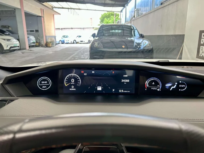 Changan UNI-V 2023 1.5T Premium Trim interior photo 13 Changan UNI-V 2023 1.5T Premium Trim interior photo 13