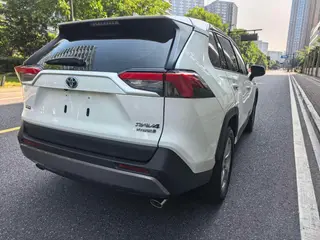 Toyota RAV4 2020 Dual Power 2.5L CVT Two-wheel drive elite version exterior photo 4 Toyota RAV4 2020 Dual Power 2.5L CVT Two-wheel drive elite version exterior photo 4