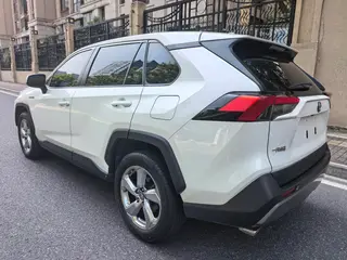 Toyota RAV4 2020 Dual Power 2.5L CVT Two-wheel drive elite version interior photo 6 Toyota RAV4 2020 Dual Power 2.5L CVT Two-wheel drive elite version interior photo 6