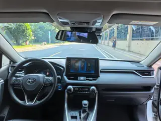 Toyota RAV4 2020 Dual Power 2.5L CVT Two-wheel drive elite version interior photo 8 Toyota RAV4 2020 Dual Power 2.5L CVT Two-wheel drive elite version interior photo 8