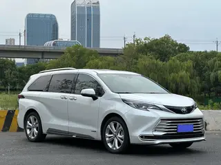 Toyota Sienna 2023 Restyling Dual Power 2.5L Platinum Edition exterior photo 3 Toyota Sienna 2023 Restyling Dual Power 2.5L Platinum Edition exterior photo 3