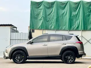Toyota RAV4 2019 2.0L CVT Moda de tracción en dos ruedas X Edición limitada País VI exterior foto 5 Toyota RAV4 2019 2.0L CVT Moda de tracción en dos ruedas X Edición limitada País VI exterior foto 5