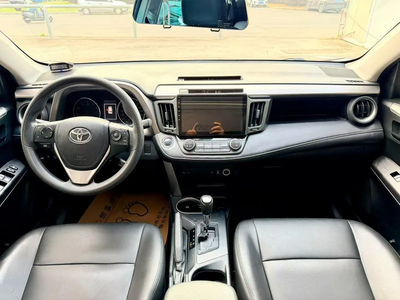 Toyota RAV4 2019 2.0L CVT Moda de tracción en dos ruedas X Edición limitada País VI interior foto 9 Toyota RAV4 2019 2.0L CVT Moda de tracción en dos ruedas X Edición limitada País VI interior foto 9