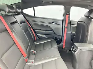 Hyundai Elantra Lingdong 2020 1.4T Doble embrague deslumbrante Tipo de vitalidad interior foto 7 Hyundai Elantra Lingdong 2020 1.4T Doble embrague deslumbrante Tipo de vitalidad interior foto 7