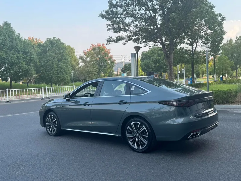 Chery Arrizo 8 PRO 2025 1.6T DCT Luxury type+ exterior photo 7 Chery Arrizo 8 PRO 2025 1.6T DCT Luxury type+ exterior photo 7