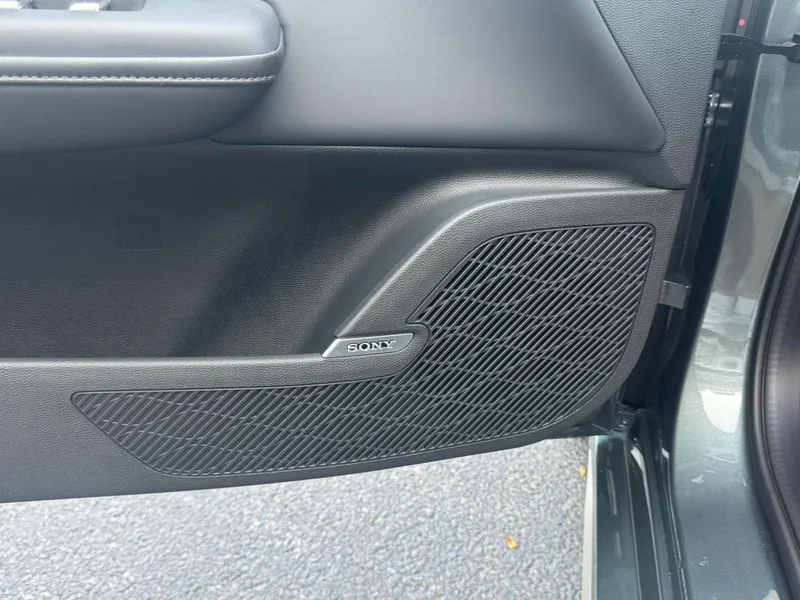 Chery Arrizo 8 PRO 2025 1.6T DCT Luxury type+ interior photo 16 Chery Arrizo 8 PRO 2025 1.6T DCT Luxury type+ interior photo 16