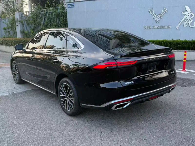 Geely Emgrand 2026 5th Gen 1.5T DCT Flagship exterior photo 6 Geely Emgrand 2026 5th Gen 1.5T DCT Flagship exterior photo 6