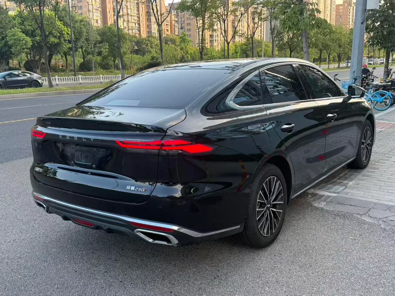 Geely Emgrand 2026 5th Gen 1.5T DCT Flagship exterior photo 7 Geely Emgrand 2026 5th Gen 1.5T DCT Flagship exterior photo 7