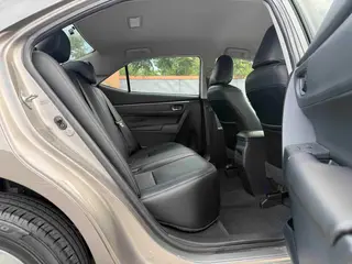Toyota Corolla 2017 1.6L CVT GL interior photo 14 Toyota Corolla 2017 1.6L CVT GL interior photo 14