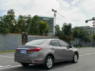 Toyota Corolla 2017 1.6L CVT GL interior photo 18 Toyota Corolla 2017 1.6L CVT GL interior photo 18