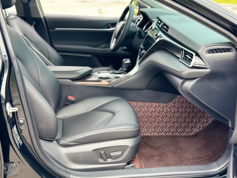 Toyota Camry 2019 2.0G Luxury Edition Country VI interior photo 18 Toyota Camry 2019 2.0G Luxury Edition Country VI interior photo 18