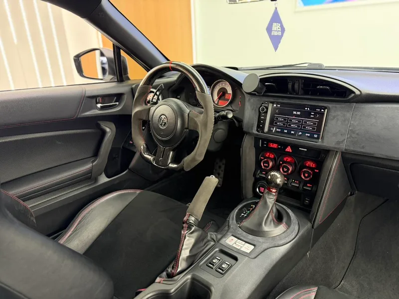 Toyota 86 2014 2.0L Automatic Luxury Model exterior photo 7 Toyota 86 2014 2.0L Automatic Luxury Model exterior photo 7