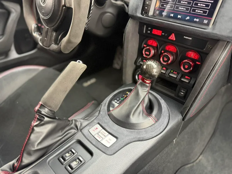 Toyota 86 2014 2.0L Automatic Luxury Model interior photo 8 Toyota 86 2014 2.0L Automatic Luxury Model interior photo 8