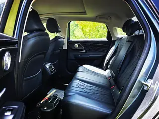Chery Arrizo 8 PRO 2025 1.6T DCT Luxury type+ interior photo 9 Chery Arrizo 8 PRO 2025 1.6T DCT Luxury type+ interior photo 9