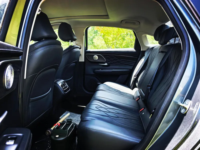 Chery Arrizo 8 PRO 2025 1.6T DCT Luxury type+ interior photo 9 Chery Arrizo 8 PRO 2025 1.6T DCT Luxury type+ interior photo 9