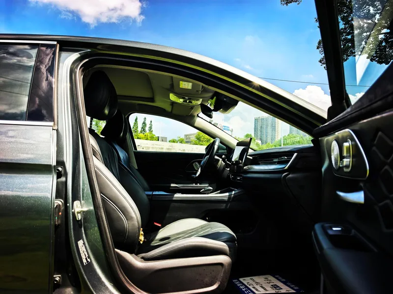 Chery Arrizo 8 PRO 2025 1.6T DCT Luxury type+ interior photo 16 Chery Arrizo 8 PRO 2025 1.6T DCT Luxury type+ interior photo 16