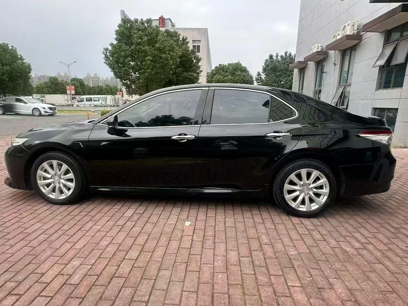 Toyota Camry 2018 2.0G Edición de lujo interior foto 8 Toyota Camry 2018 2.0G Edición de lujo interior foto 8