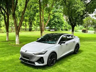 Changan UNI-V 2022 1.5T Acabado premium
