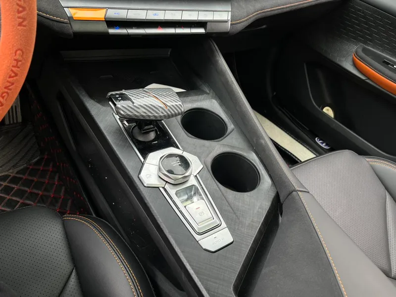 Changan UNI-V 2022 1.5T Sports version interior photo 14 Changan UNI-V 2022 1.5T Sports version interior photo 14
