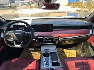 Jetour X70 PLUS 2024 Champion Edition 1.5T DCT Champion MAX 5 seat interior photo 6 Jetour X70 PLUS 2024 Champion Edition 1.5T DCT Champion MAX 5 seat interior photo 6