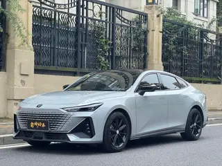 Changan UNI-V 2022 1.5T Premium Trim
