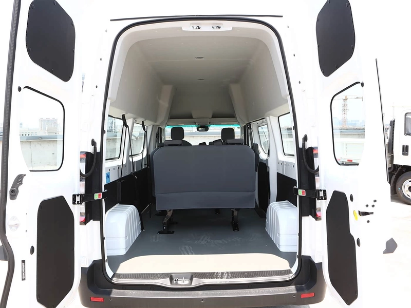 Farizon SuperVAN 2025 The high top of the axle shaft of the Yu Cheng version. 83kWh interior photo 19 Farizon SuperVAN 2025 The high top of the axle shaft of the Yu Cheng version. 83kWh interior photo 19