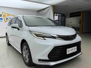Toyota Sienna 2024 Doble motor 2.5L Versión cómoda exterior foto 3 Toyota Sienna 2024 Doble motor 2.5L Versión cómoda exterior foto 3