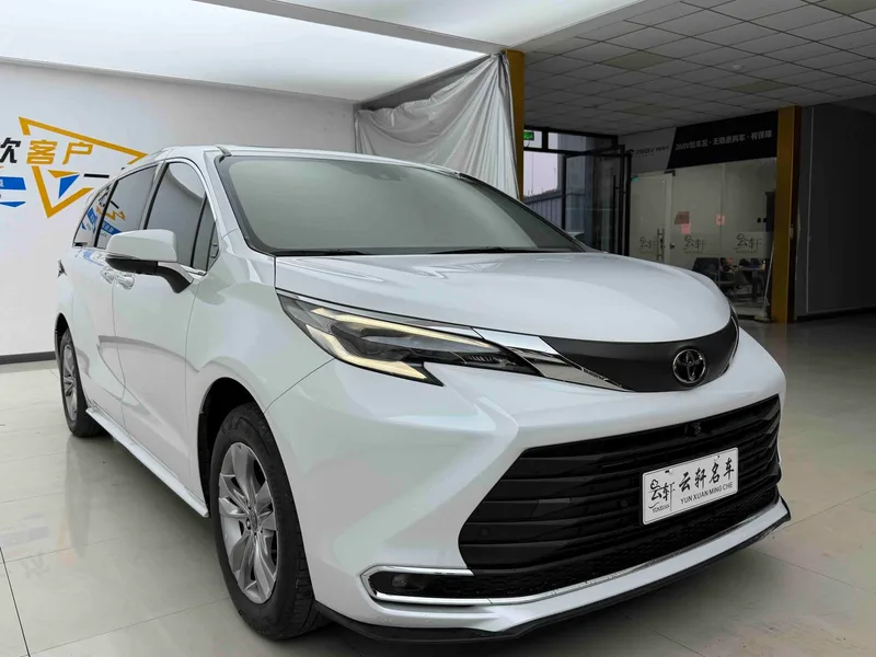 Toyota Sienna 2024 Doble motor 2.5L Versión cómoda exterior foto 3 Toyota Sienna 2024 Doble motor 2.5L Versión cómoda exterior foto 3