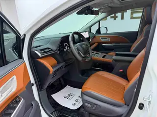 Toyota Sienna 2024 Doble motor 2.5L Versión cómoda exterior foto 7 Toyota Sienna 2024 Doble motor 2.5L Versión cómoda exterior foto 7