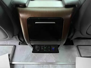 Toyota Sienna 2024 Doble motor 2.5L Versión cómoda interior foto 19 Toyota Sienna 2024 Doble motor 2.5L Versión cómoda interior foto 19