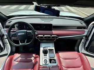 Jetour X70 PLUS 2023 Self-improvement version 1.5T DCT Self-improvement PRO 7 seat interior photo 8 Jetour X70 PLUS 2023 Self-improvement version 1.5T DCT Self-improvement PRO 7 seat interior photo 8