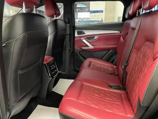 Jetour X70 PLUS 2023 1.5T DCT Brave person PLUS 5 seat interior photo 13 Jetour X70 PLUS 2023 1.5T DCT Brave person PLUS 5 seat interior photo 13