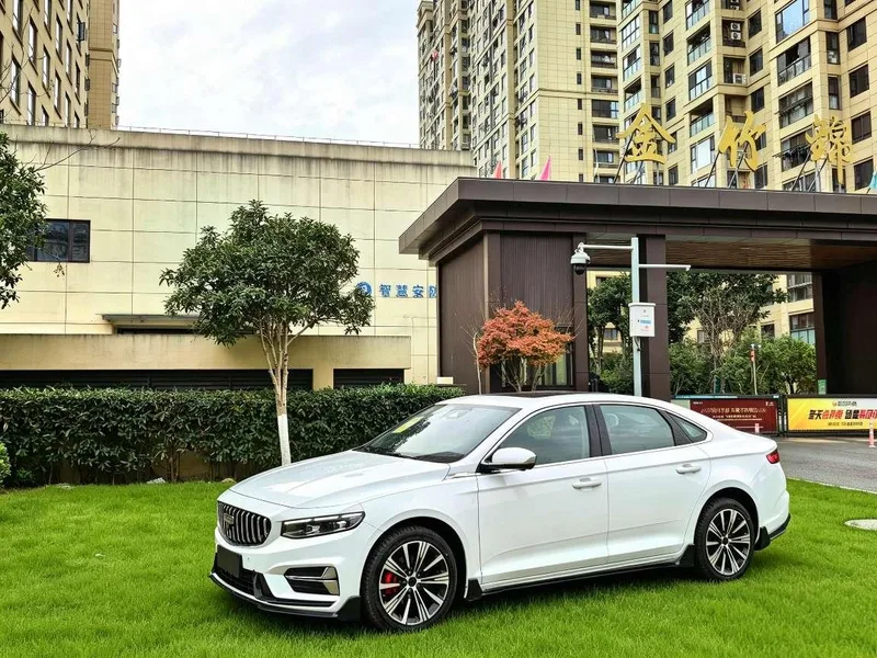 Geely Preface 2025 1.5T Oriente Yao Edición Kunlun exterior foto 1 Geely Preface 2025 1.5T Oriente Yao Edición Kunlun exterior foto 1