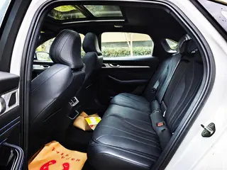 Geely Preface 2025 1.5T Oriente Yao Edición Kunlun interior foto 9 Geely Preface 2025 1.5T Oriente Yao Edición Kunlun interior foto 9