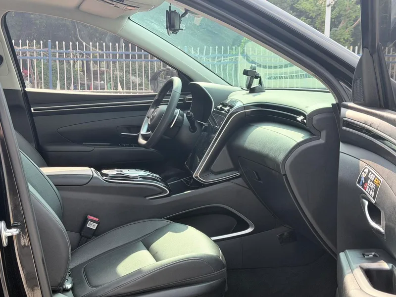 Hyundai Tucson 2023 Tucson L 1.5T GLX Two-wheel drive elite version N Line interior photo 11 Hyundai Tucson 2023 Tucson L 1.5T GLX Two-wheel drive elite version N Line interior photo 11