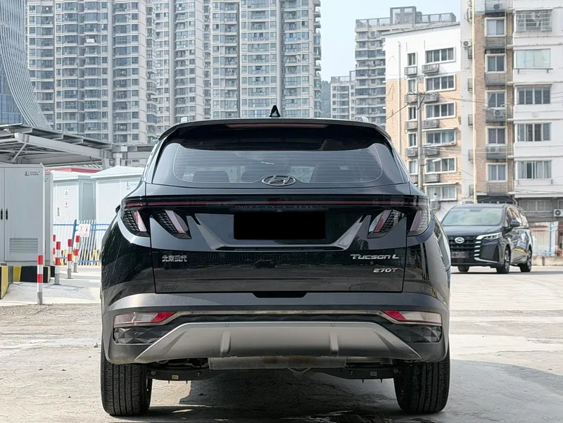 Hyundai Tucson 2023 Tucson L 1.5T GLX Two-wheel drive elite version N Line interior photo 15 Hyundai Tucson 2023 Tucson L 1.5T GLX Two-wheel drive elite version N Line interior photo 15