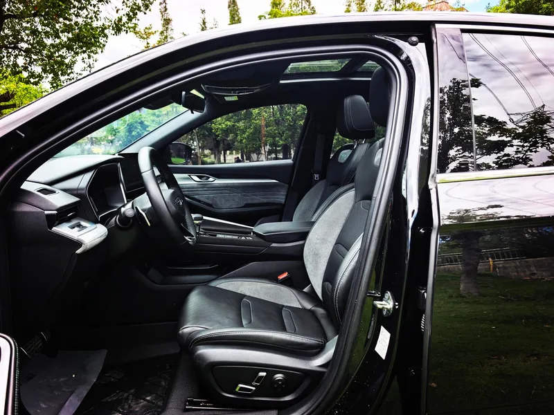 Geely Preface 2023 2.0T Only this turquoise version interior photo 15 Geely Preface 2023 2.0T Only this turquoise version interior photo 15