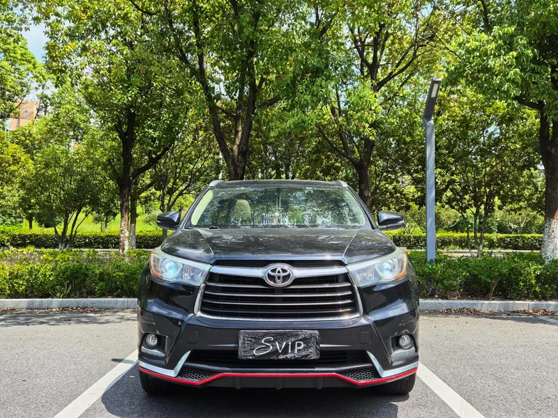 Toyota Highlander 2015 2.0T Four-wheel drive deluxe edition 7 seat exterior photo 2 Toyota Highlander 2015 2.0T Four-wheel drive deluxe edition 7 seat exterior photo 2