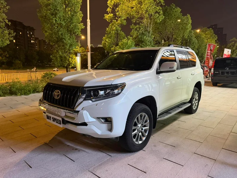 Toyota Prado 2018 3.5L Automatic TX-L Rear spare wheel exterior photo 4 Toyota Prado 2018 3.5L Automatic TX-L Rear spare wheel exterior photo 4