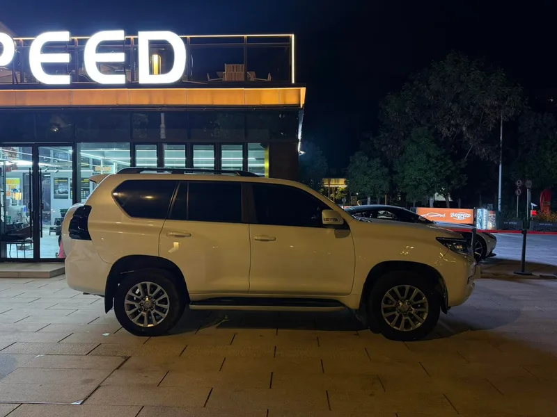 Toyota Prado 2018 3.5L Automatic TX-L Rear spare wheel exterior photo 6 Toyota Prado 2018 3.5L Automatic TX-L Rear spare wheel exterior photo 6