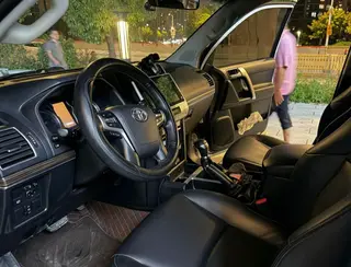 Toyota Prado 2018 3.5L Automatic TX-L Rear spare wheel interior photo 12 Toyota Prado 2018 3.5L Automatic TX-L Rear spare wheel interior photo 12