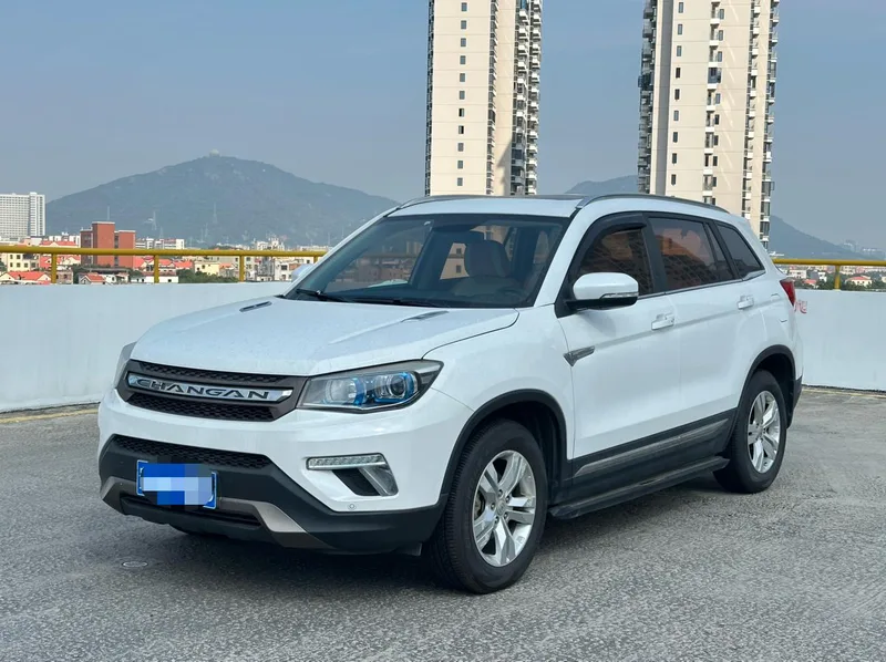 Changan CS75 2017 Cool Edition 1.5T Automatic front-sharing type exterior photo 1 Changan CS75 2017 Cool Edition 1.5T Automatic front-sharing type exterior photo 1