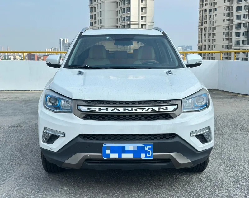Changan CS75 2017 Cool Edition 1.5T Automatic front-sharing type exterior photo 2 Changan CS75 2017 Cool Edition 1.5T Automatic front-sharing type exterior photo 2