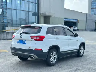 Changan CS75 2017 Cool Edition 1.5T Automatic front-sharing type exterior photo 6 Changan CS75 2017 Cool Edition 1.5T Automatic front-sharing type exterior photo 6