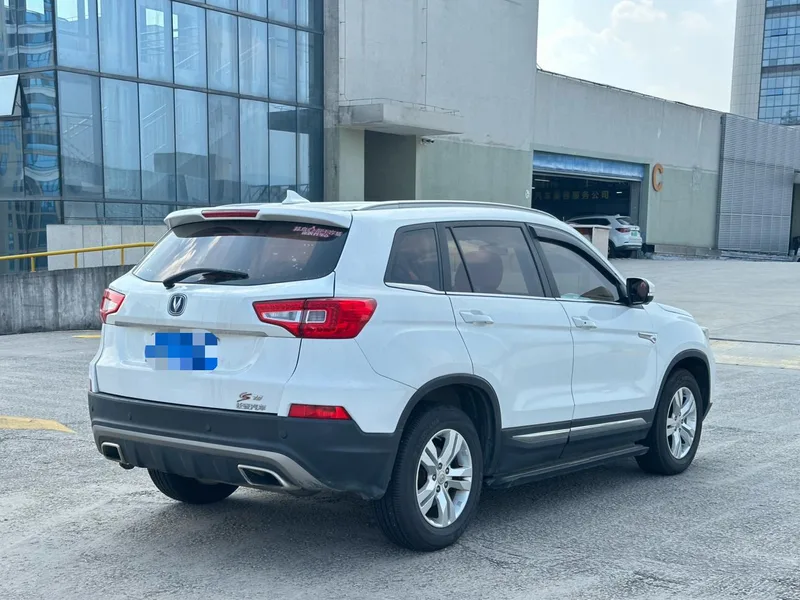 Changan CS75 2017 Cool Edition 1.5T Automatic front-sharing type exterior photo 6 Changan CS75 2017 Cool Edition 1.5T Automatic front-sharing type exterior photo 6