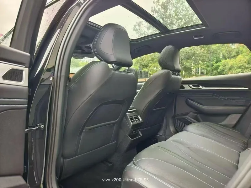 Geely Preface 2025 1.5T Oriente Yao Edición Kunlun exterior foto 5 Geely Preface 2025 1.5T Oriente Yao Edición Kunlun exterior foto 5